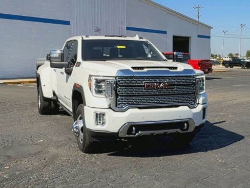 Certified 2023 GMC Sierra 3500 Denali w/ Denali Ultimate Package image 3