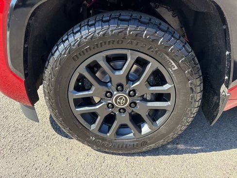 Used 2024 Toyota Sequoia Platinum image 9