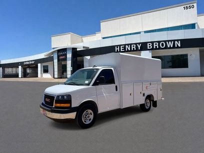 New 2025 GMC Savana 3500 w/ Power Convenience Package