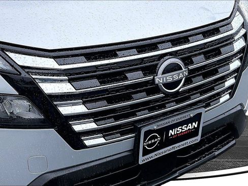 Used 2025 Nissan Rogue SV AWD/4WD image 34