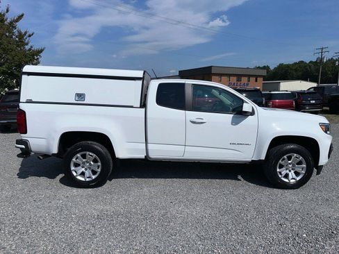 Used 2022 Chevrolet Colorado LT w/ Safety Package RWD image 7