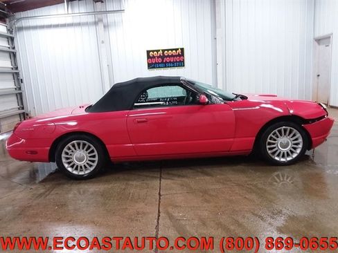 Used 2005 Ford Thunderbird Deluxe image 2