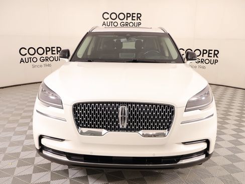 Used 2023 Lincoln Aviator Reserve w/ Equipment Group 201A AWD/4WD image 9