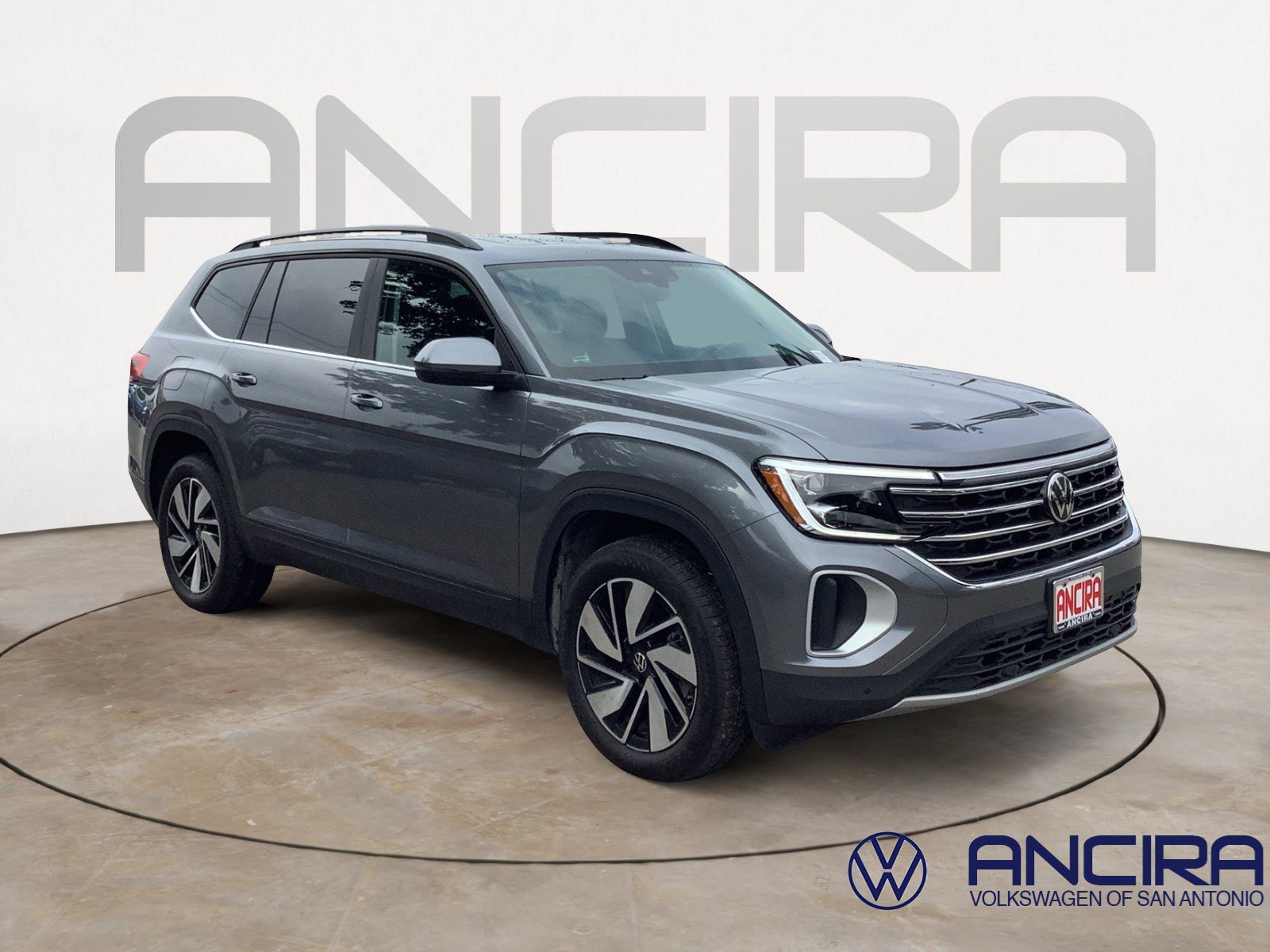 New 2025 Volkswagen Atlas SE FWD image 1