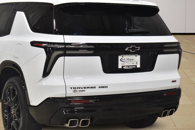 Used 2024 Chevrolet Traverse RS w/ LPO, Floor Liner Package AWD/4WD image 37