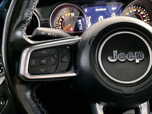 Used 2021 Jeep Gladiator Overland w/ Popular Equipment Package AWD/4WD image 20