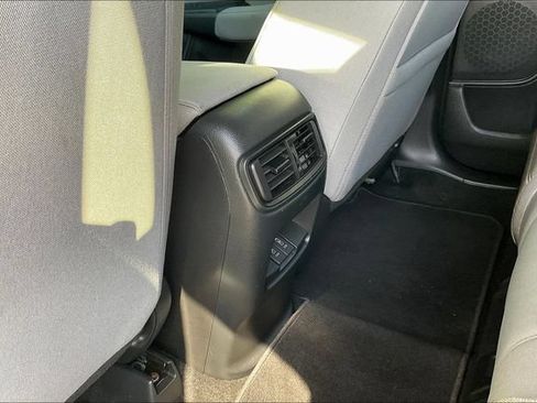 Used 2022 Honda CR-V EX image 12