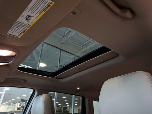 Used 2018 Jeep Grand Cherokee Limited AWD/4WD image 13