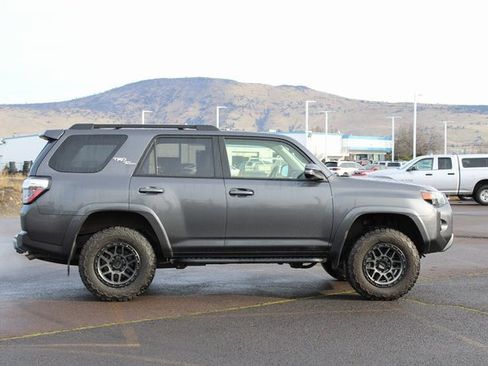 Used 2022 Toyota 4Runner TRD Off-Road Premium image 7