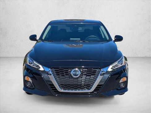Used 2019 Nissan Altima 2.5 Platinum image 2