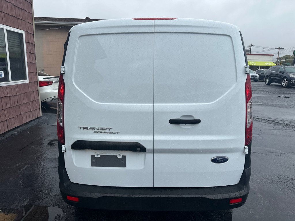 Used 2022 Ford Transit Connect XL FWD image 4