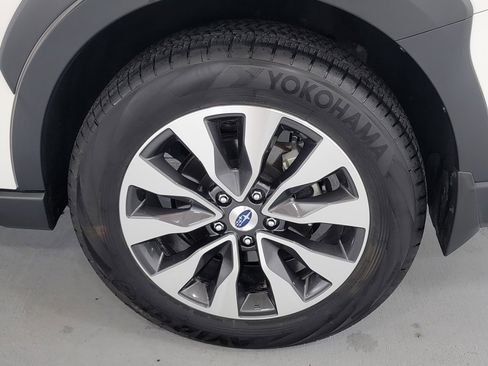 Used 2025 Subaru Outback Limited image 11