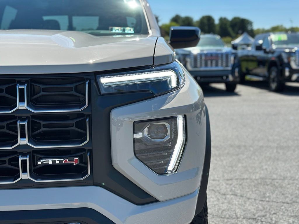 Certified 2026 GMC Canyon AT4 AWD/4WD image 40