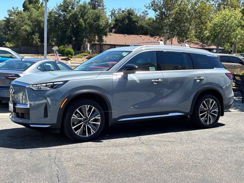 Certified 2026 INFINITI QX60 Luxe w/ Cargo Package FWD image 8