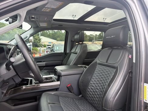 Used 2025 Ford F250 Lariat w/ Lariat Ultimate Package AWD/4WD image 10