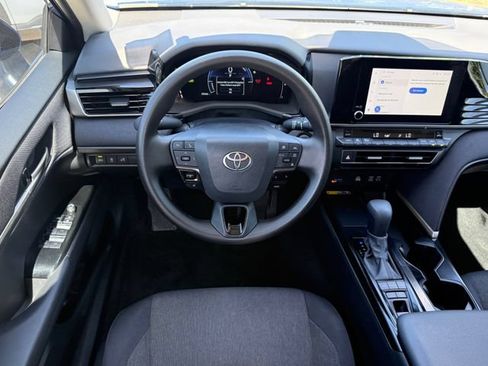 Used 2025 Toyota Camry LE w/ Convenience Package FWD image 25