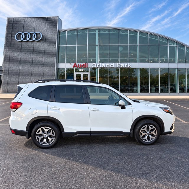 Used 2023 Subaru Forester Premium AWD/4WD image 4