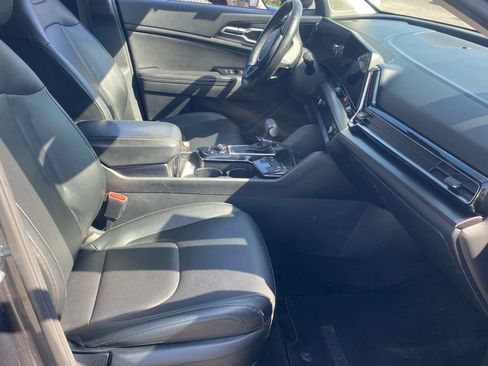 Used 2023 Kia Sportage EX FWD image 17