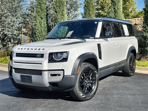 Used 2023 Land Rover Defender 130 S image 1