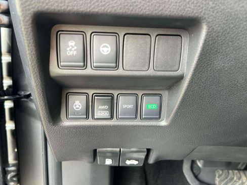 Used 2020 Nissan Rogue Sport SL AWD/4WD image 18
