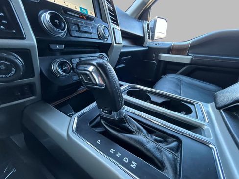 Used 2017 Ford F150 Lariat w/ Equipment Group 502A Luxury AWD/4WD image 34