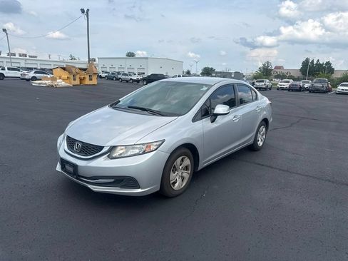 Used 2013 Honda Civic LX image 3