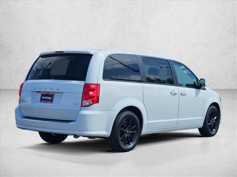 Used 2020 Dodge Grand Caravan GT FWD image 5