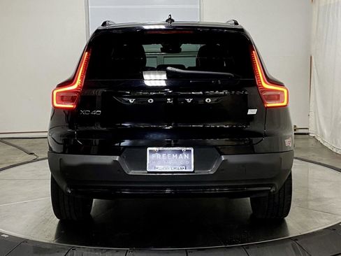 Used 2023 Volvo XC40 Recharge Plus AWD/4WD image 8