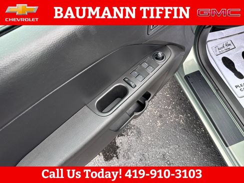 Used 2008 Ford Fusion SE FWD image 19