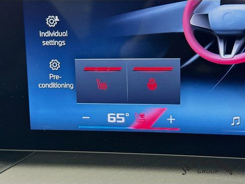 Used 2025 BMW 440i xDrive w/ Premium Package image 26