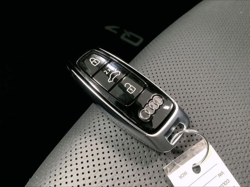 New 2026 Audi Q7 3.0T Premium Plus image 19