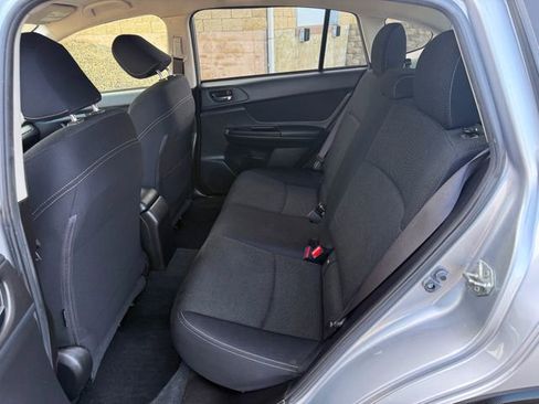 Used 2014 Subaru Crosstrek 2.0i Premium image 7