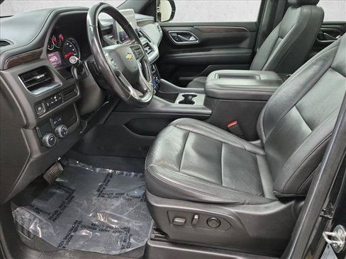 Used 2021 Chevrolet Suburban LT RWD image 15