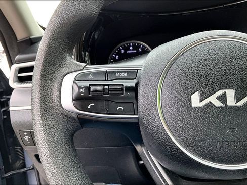 Used 2022 Kia K5 LXS image 13