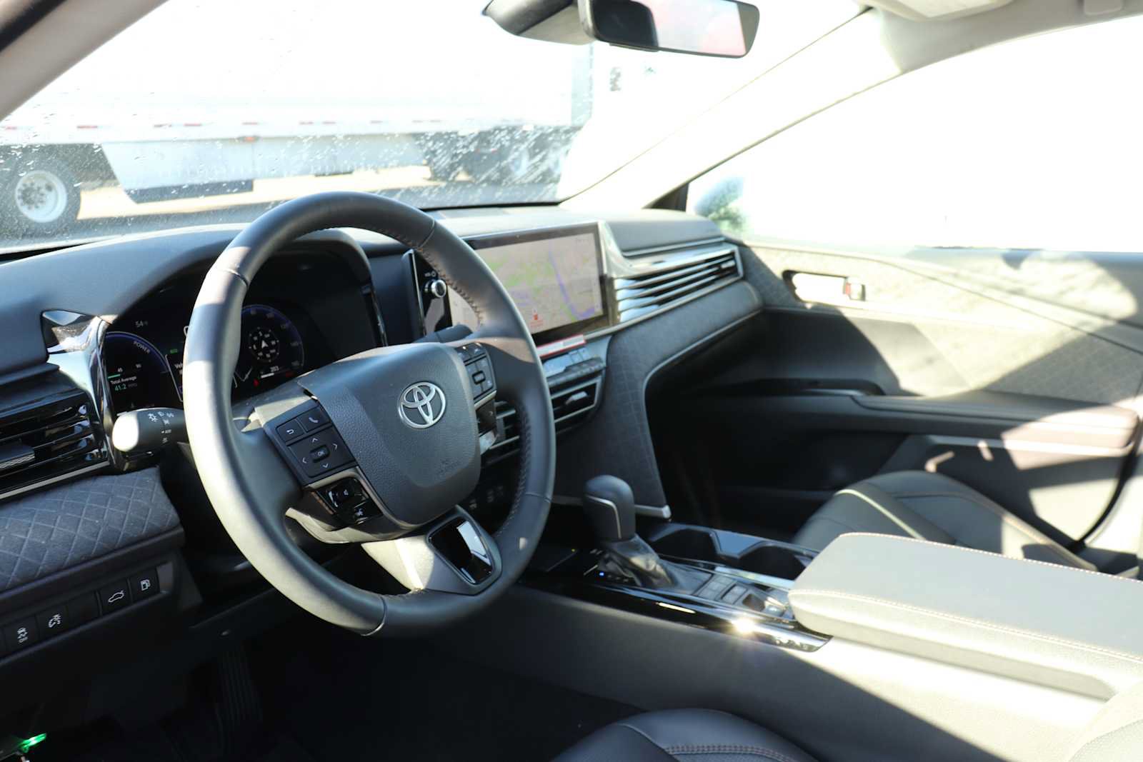 Used 2026 Toyota Camry XLE AWD/4WD image 10