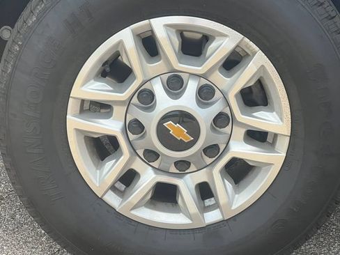 Used 2026 Chevrolet Silverado 2500 LT w/ Snow Plow Prep/Camper Package AWD/4WD image 14