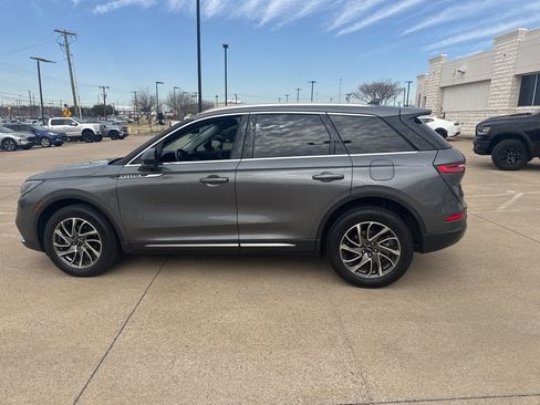 Used 2021 Lincoln Corsair FWD image 9