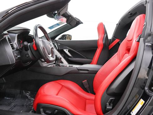 Used 2019 Chevrolet Corvette Z06 RWD image 15