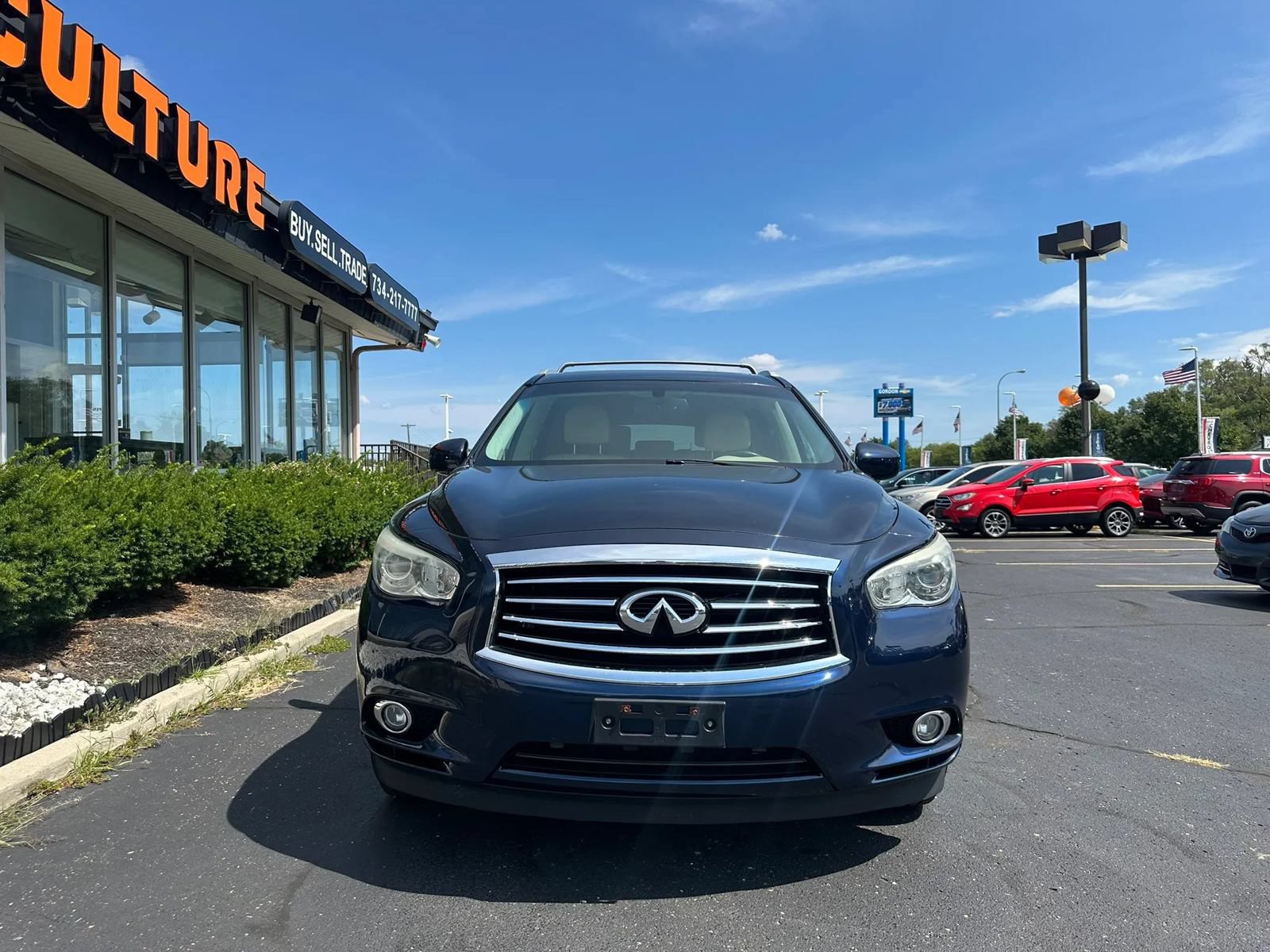 Used 2015 INFINITI QX60 Luxe w/ Premium Package AWD/4WD image 2