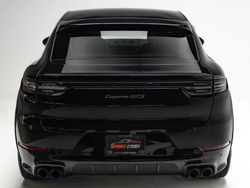 Used 2021 Porsche Cayenne GTS image 9