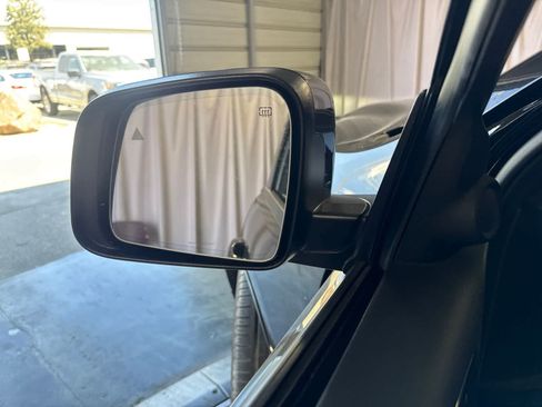 Used 2024 Dodge Durango GT RWD image 18