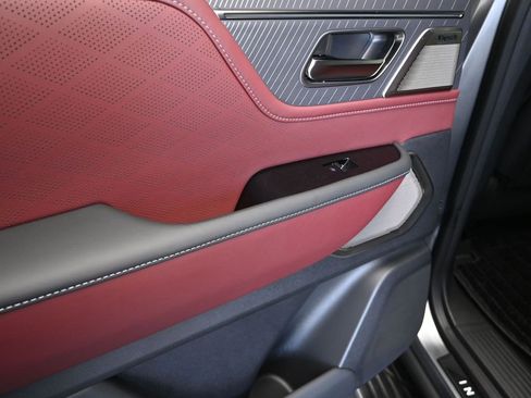 New 2026 INFINITI QX80 Autograph image 15