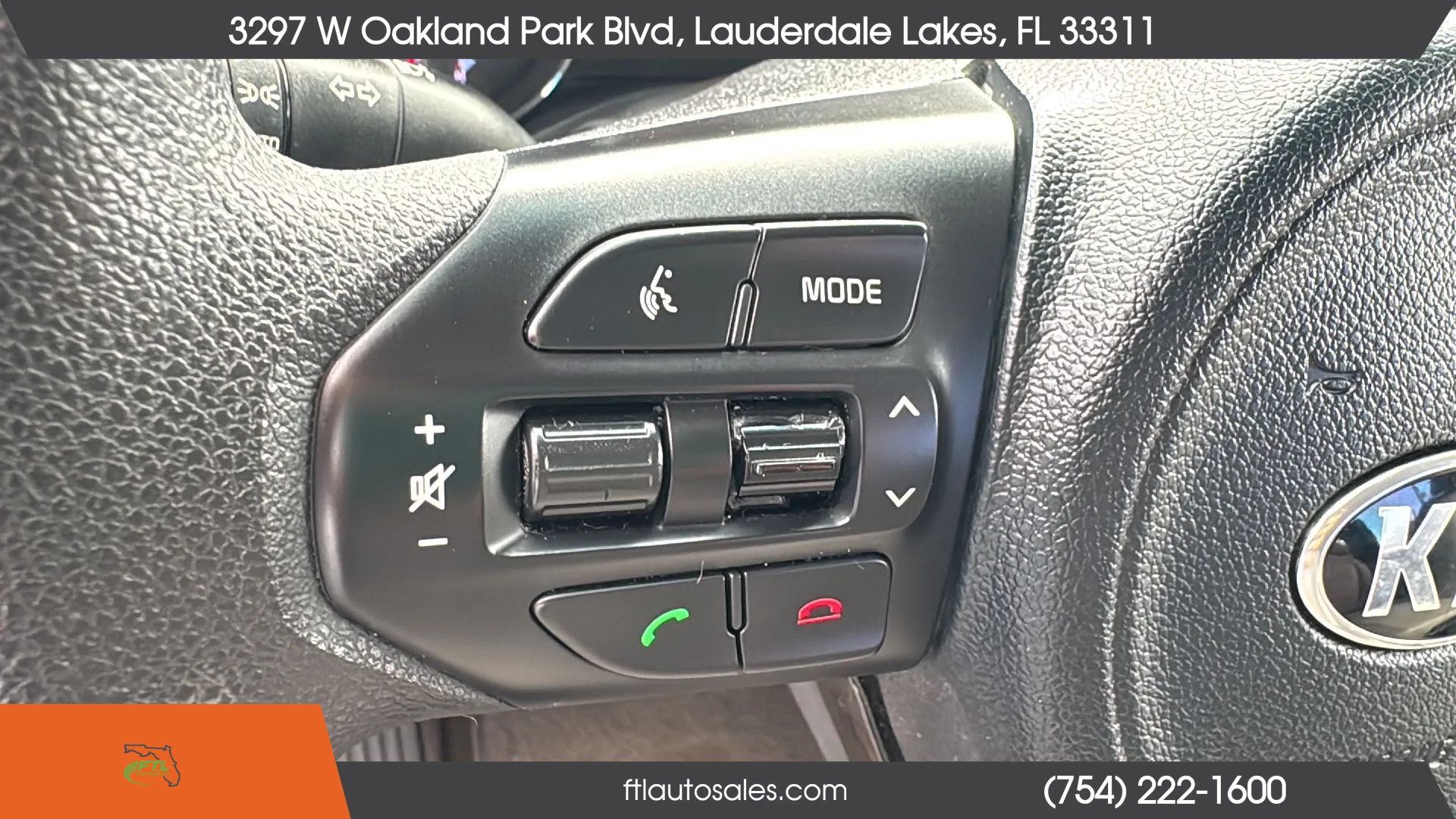 Used 2017 Kia Sedona L FWD image 35