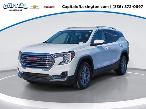 Used 2024 GMC Terrain SLT image 1