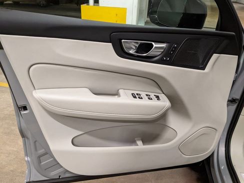 New 2026 Volvo XC60 B5 Ultra w/ Protection Package Premier AWD/4WD image 9