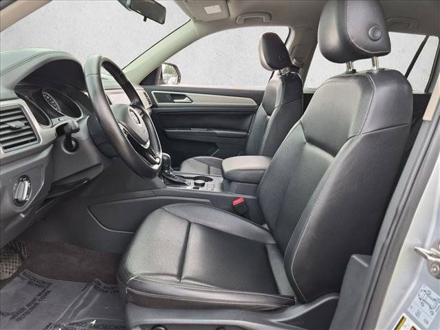 Used 2018 Volkswagen Atlas SE AWD/4WD image 16