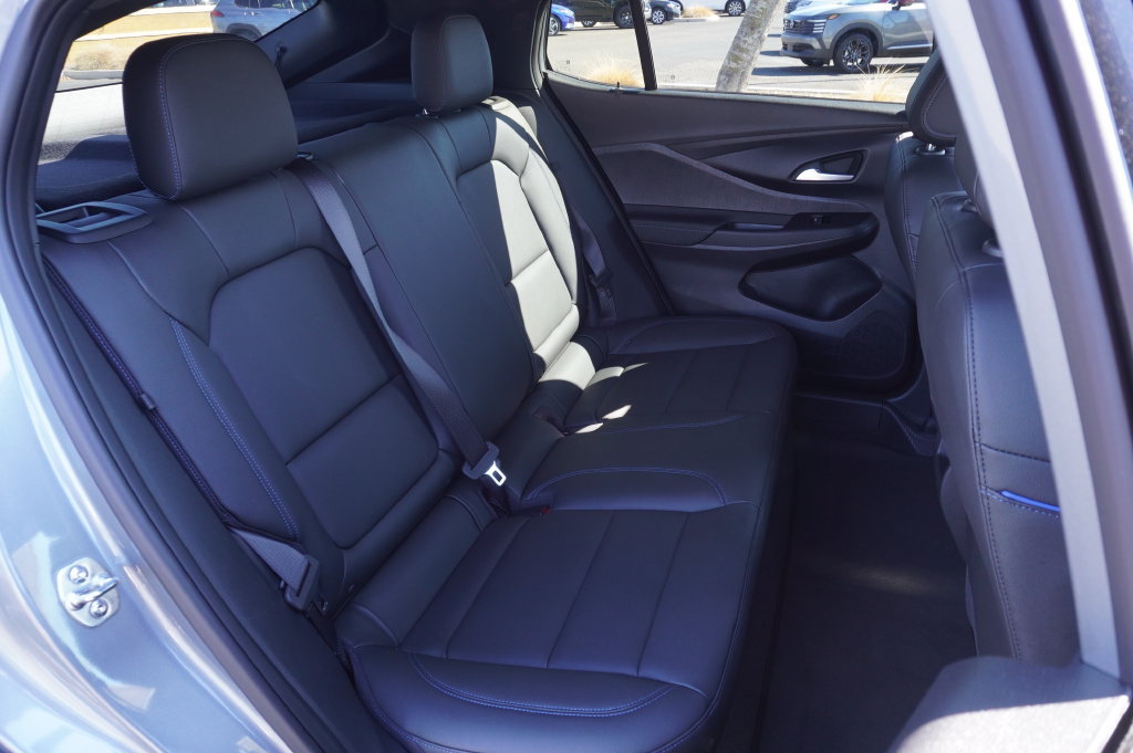 Used 2026 Buick Envista Sport Touring w/ Convenience I Package FWD image 9