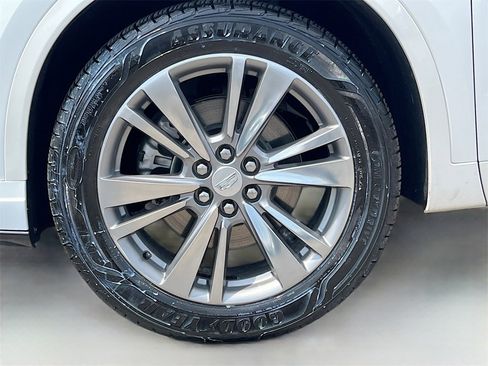 Used 2022 Cadillac XT6 Premium Luxury image 35