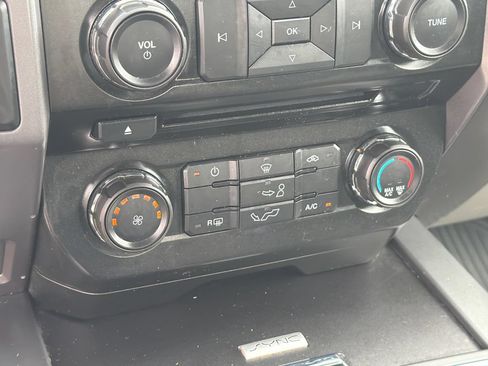 Used 2016 Ford F150 XLT w/ Equipment Group 301A Mid AWD/4WD image 31