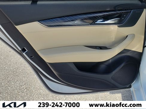 Used 2025 Cadillac CT5 Premium Luxury RWD image 17